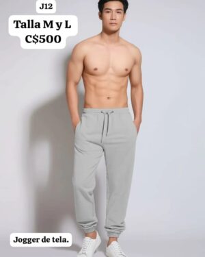 Jogger color gris de tela con cordón blanco